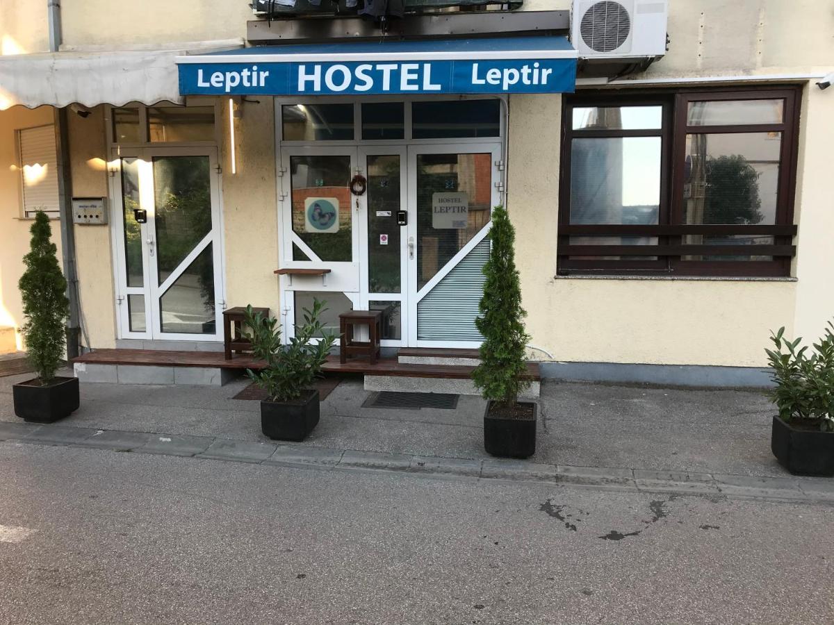 Leptir Hostel Zagreb Buitenkant foto